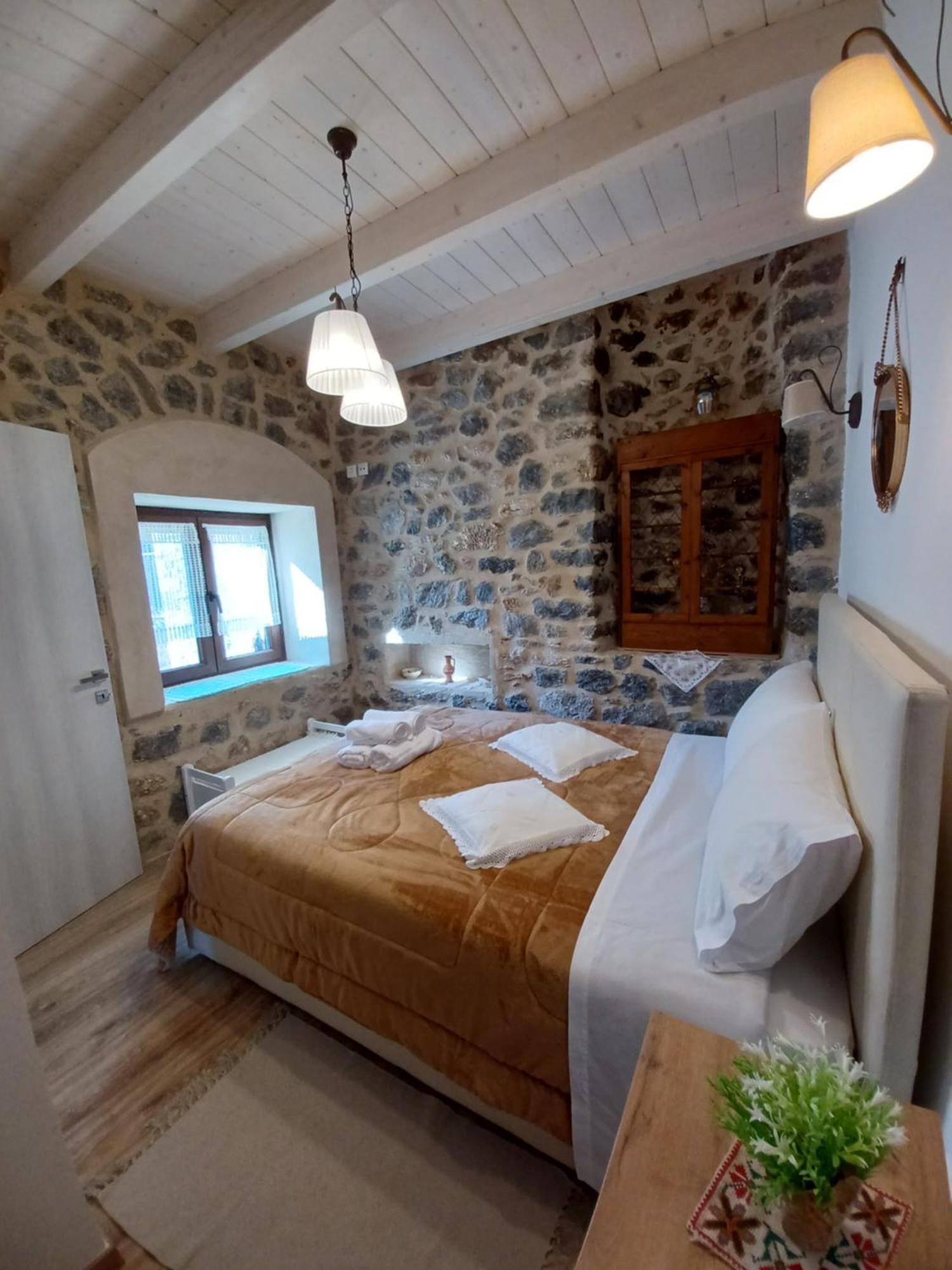 Rodanthe'S Guest House Stemnitsa Ruang foto